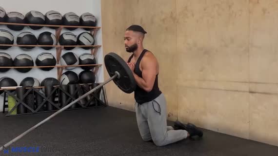 پرس سرشانه زانو زده لندماین