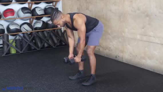 فلای سرشانه خم با دمبل