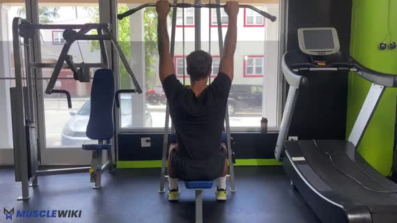 lat pulldown دست جمع